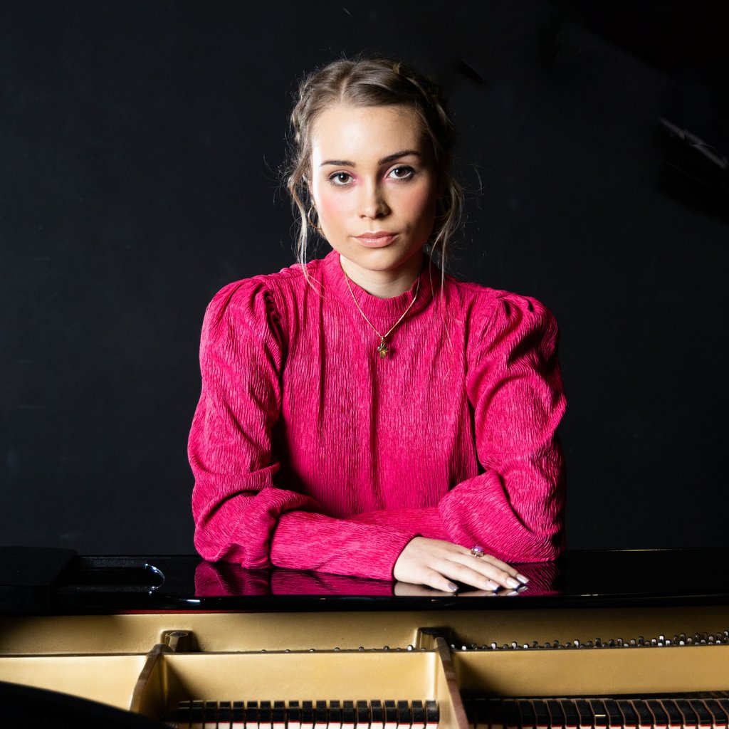 Amélie Gnatek, teacher at All Hands Piano Academy